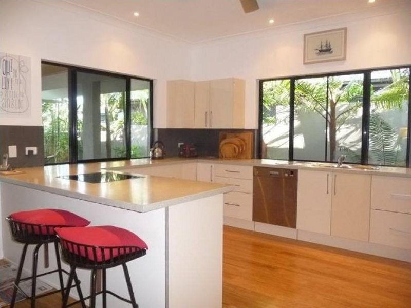 8 Conch Street, Mission Beach QLD 4852