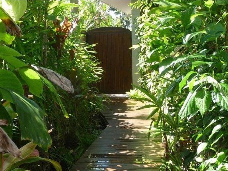 8 Conch Street, Mission Beach QLD 4852