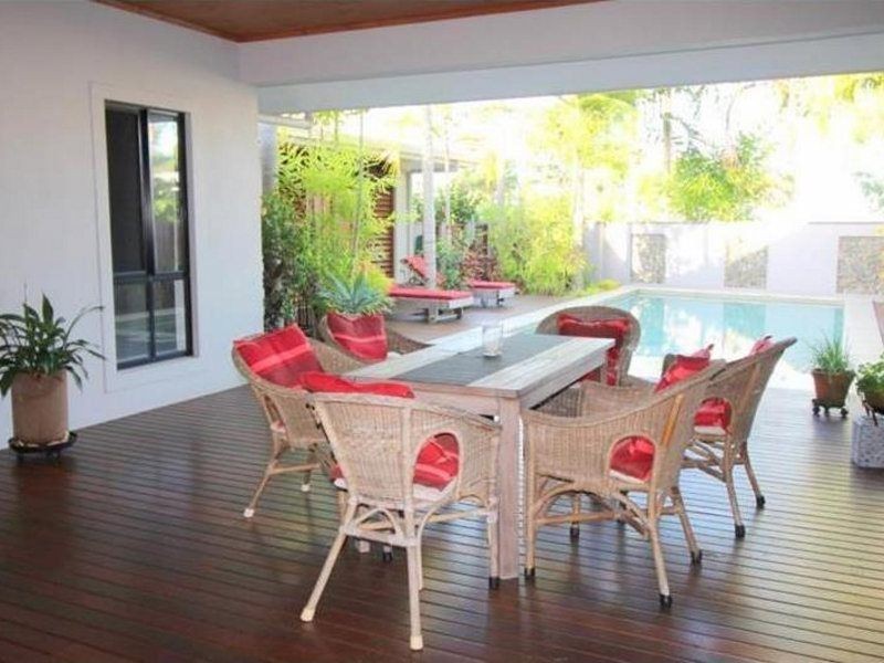 8 Conch Street, Mission Beach QLD 4852