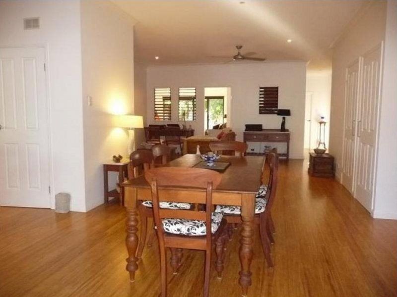 8 Conch Street, Mission Beach QLD 4852