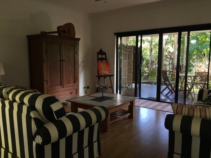 8 Conch Street, Mission Beach QLD 4852