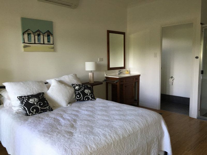 8 Conch Street, Mission Beach QLD 4852