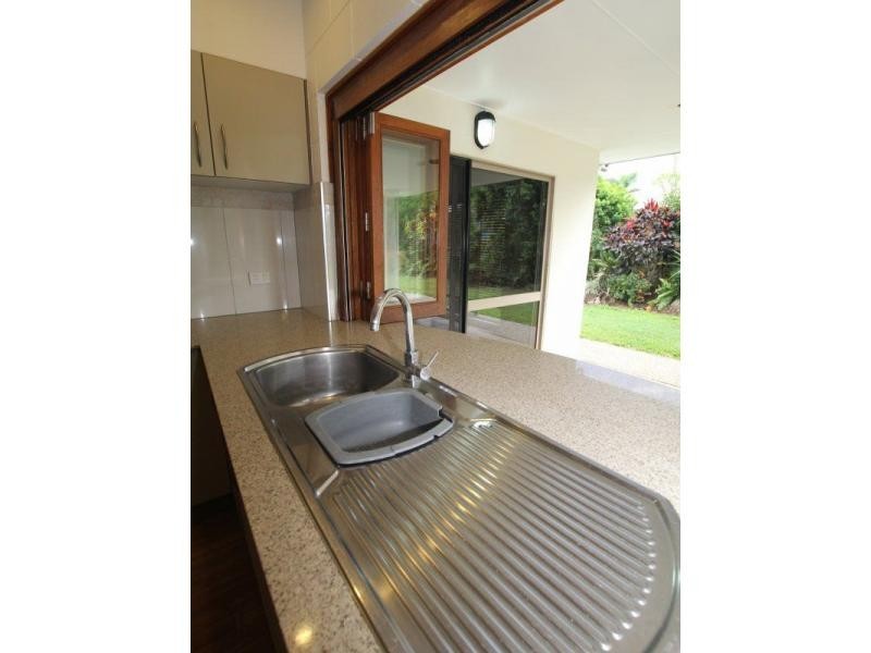 30 Buccaneer Street, South Mission Beach QLD 4852