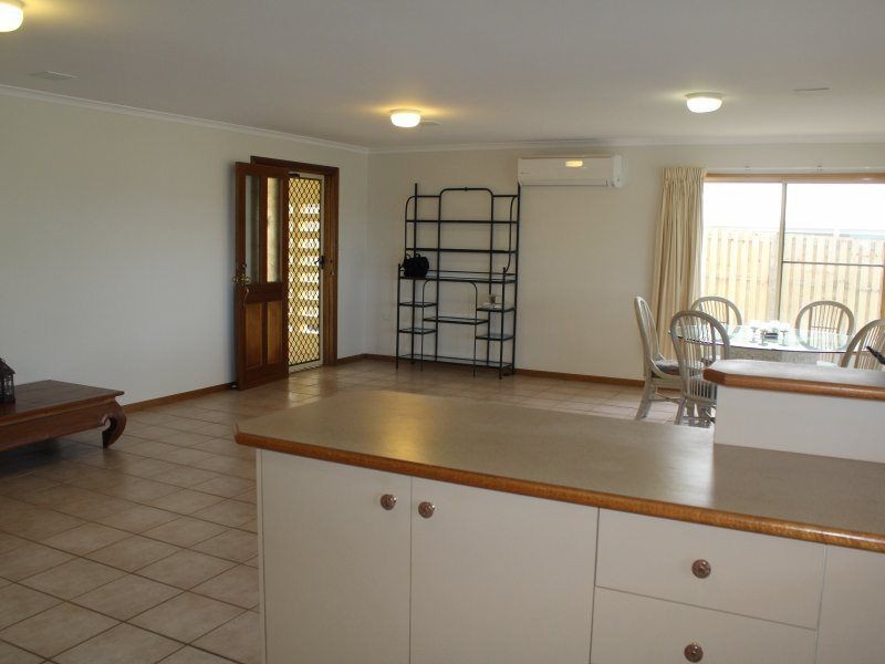 6 Kennedy Esplanade, South Mission Beach QLD 4852