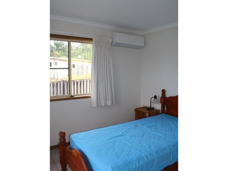 6 Kennedy Esplanade, South Mission Beach QLD 4852