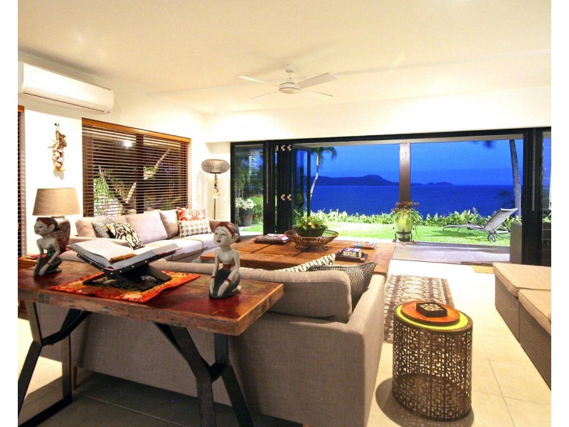 7 Mitchell Street, South Mission Beach QLD 4852