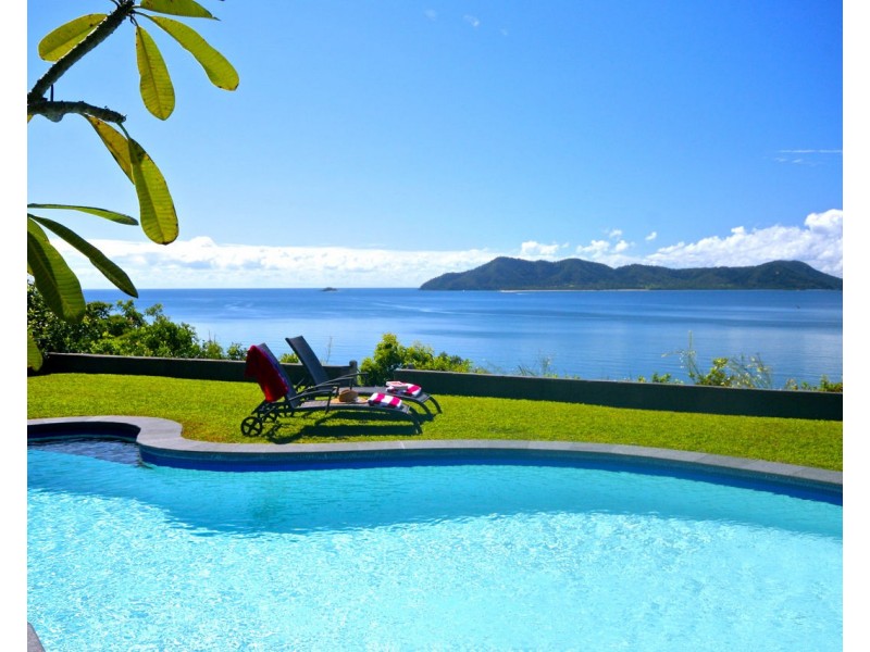 7 Mitchell Street, South Mission Beach QLD 4852