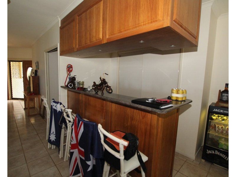 28 Pioneer Street, Bingil Bay QLD 4852