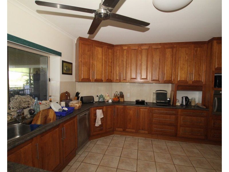 28 Pioneer Street, Bingil Bay QLD 4852