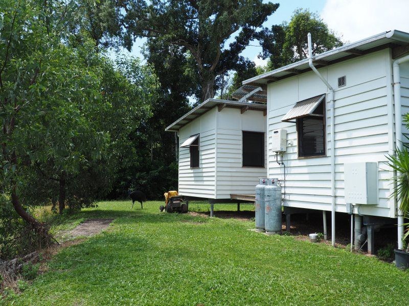 20 Midshipman Street, South Mission Beach QLD 4852