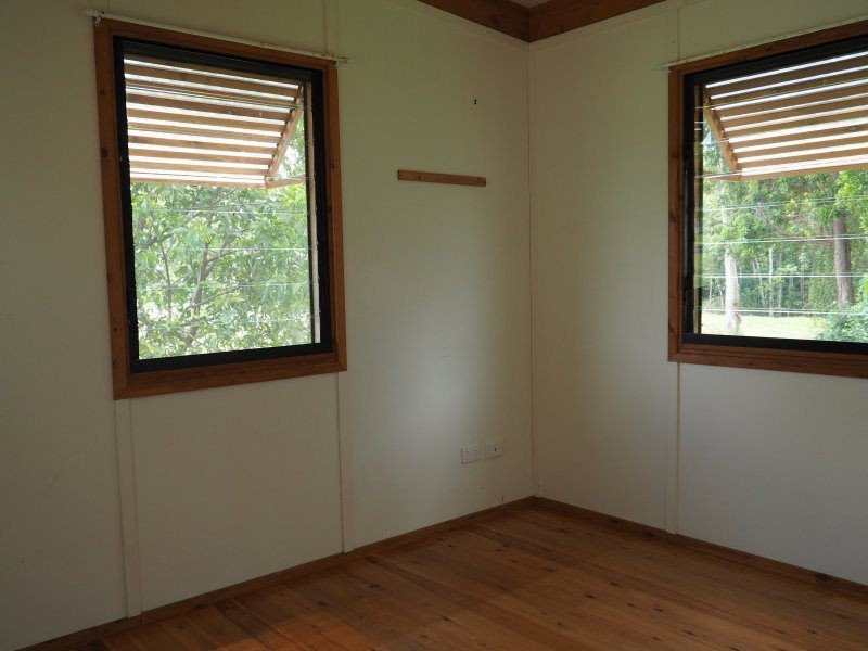 20 Midshipman Street, South Mission Beach QLD 4852
