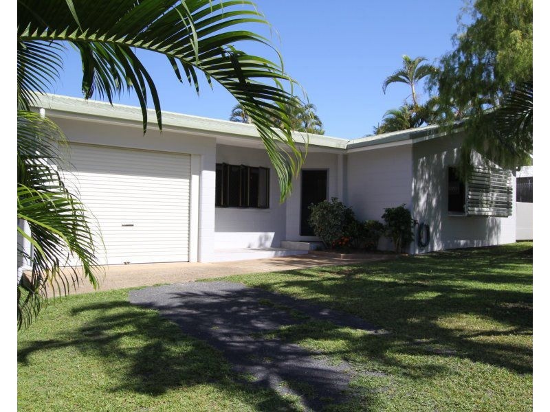 4 Jessie Lane, South Mission Beach QLD 4852