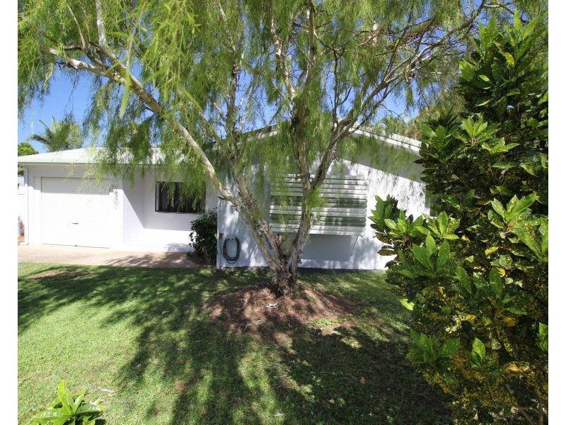 4 Jessie Lane, South Mission Beach QLD 4852
