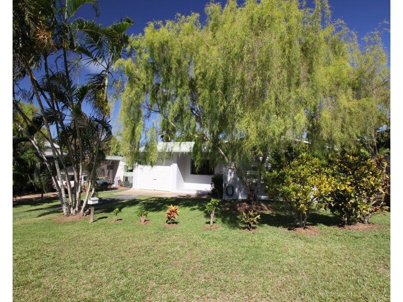 4 Jessie Lane, South Mission Beach QLD 4852