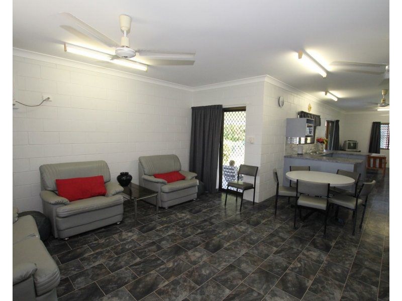4 Jessie Lane, South Mission Beach QLD 4852
