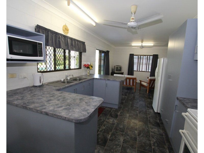4 Jessie Lane, South Mission Beach QLD 4852