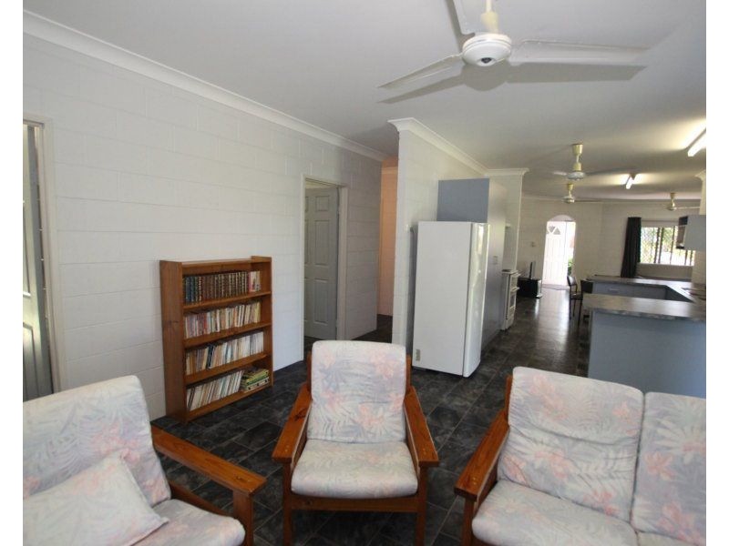 4 Jessie Lane, South Mission Beach QLD 4852