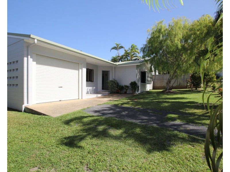 4 Jessie Lane, South Mission Beach QLD 4852