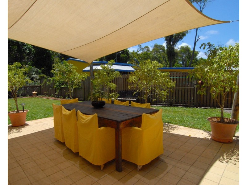 29 Holland Street, Wongaling Beach QLD 4852