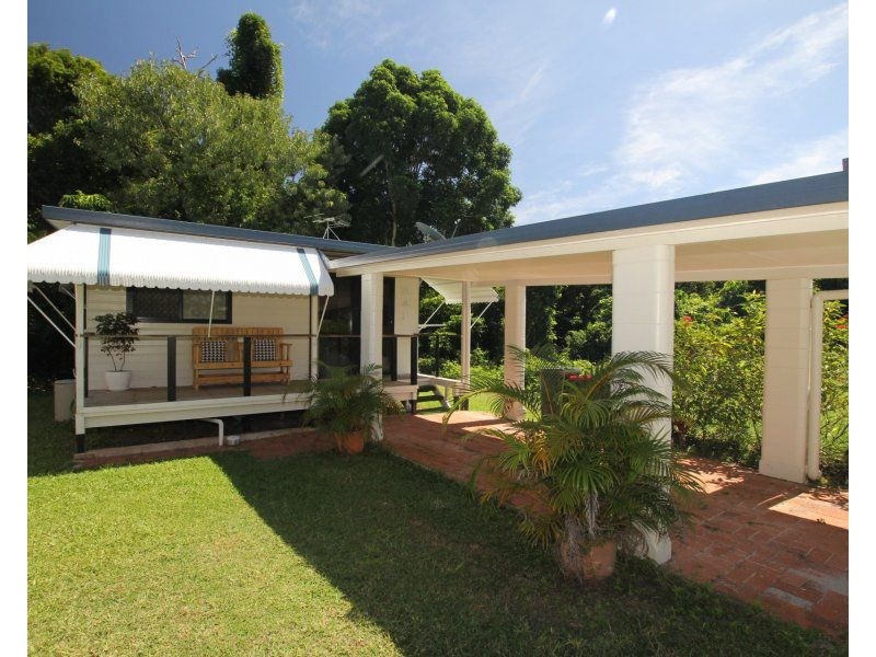 29 Holland Street, Wongaling Beach QLD 4852