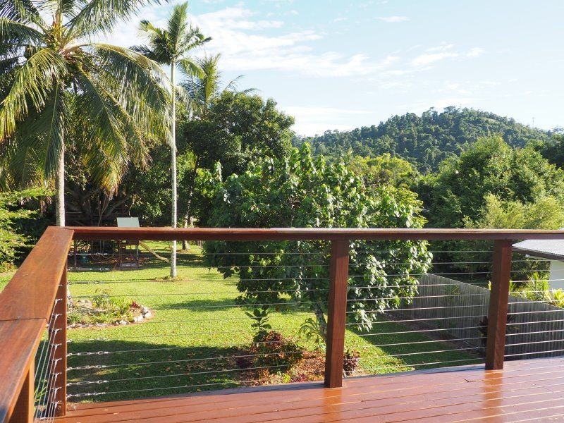 9 Butler Road, Bingil Bay QLD 4852