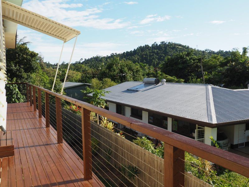 9 Butler Road, Bingil Bay QLD 4852