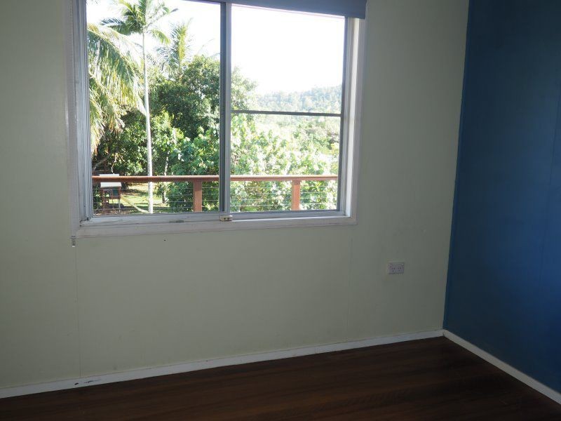 9 Butler Road, Bingil Bay QLD 4852