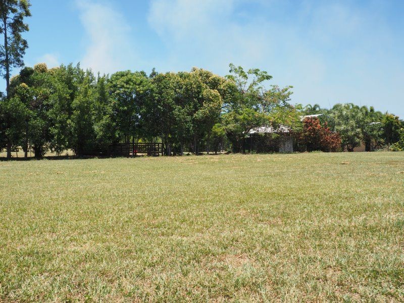 27 Shelly Court, Mission Beach QLD 4852