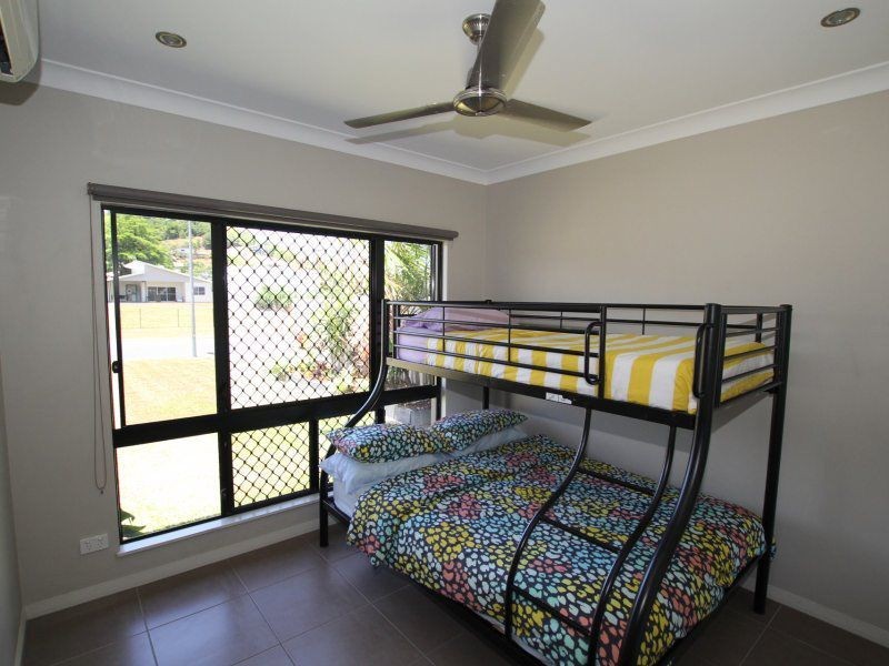 18 Voyager Street, South Mission Beach QLD 4852
