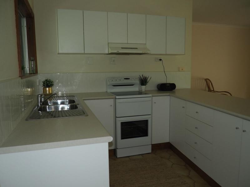 13 Pacific Parade, Mission Beach QLD 4852