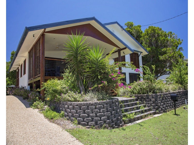 144 Kennedy Esplanade, South Mission Beach QLD 4852