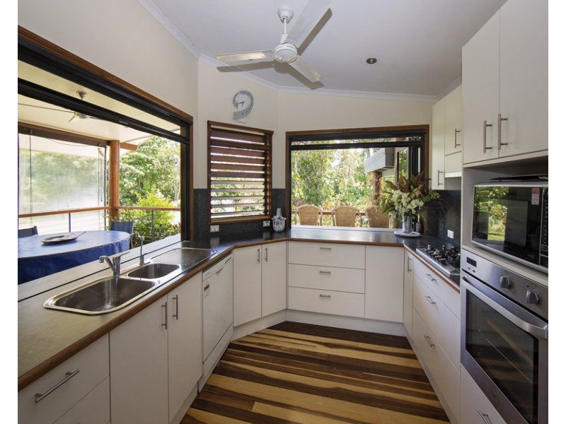 144 Kennedy Esplanade, South Mission Beach QLD 4852