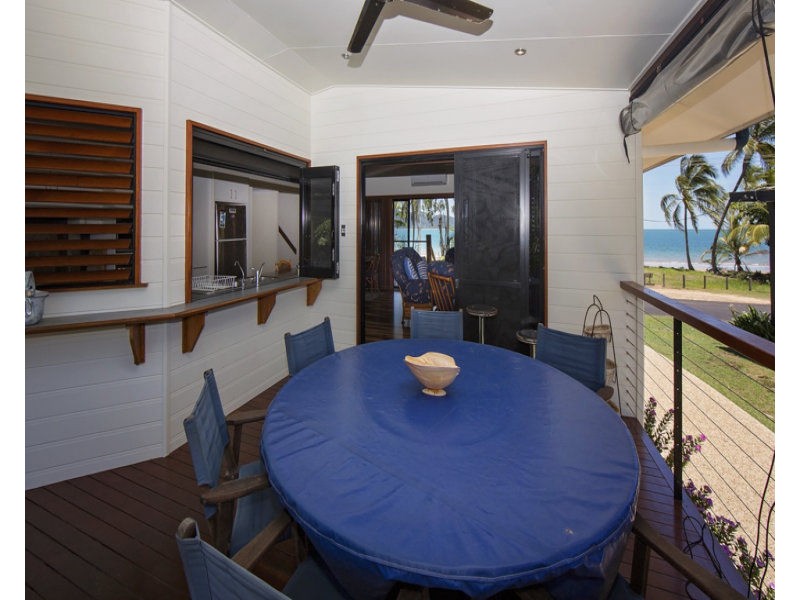 144 Kennedy Esplanade, South Mission Beach QLD 4852