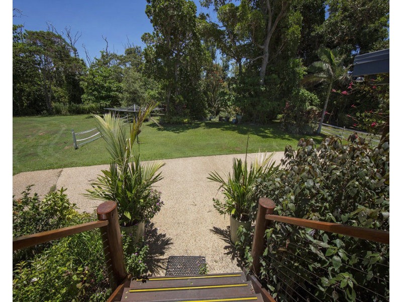 144 Kennedy Esplanade, South Mission Beach QLD 4852