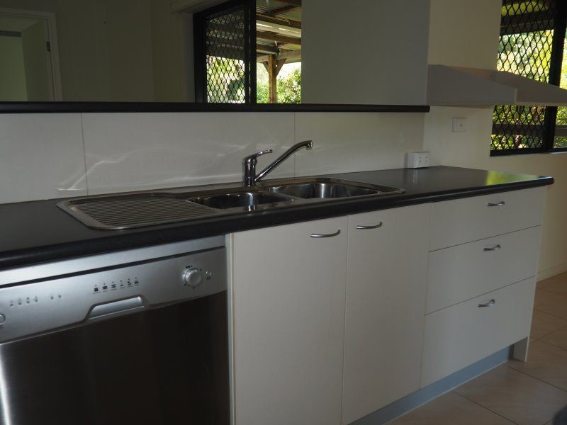 1D Royal Palm Drive, Mission Beach QLD 4852