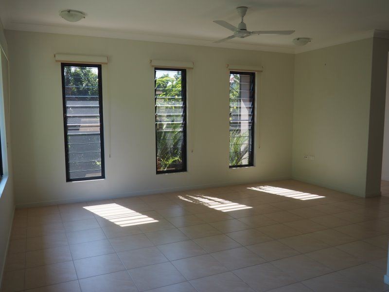 1D Royal Palm Drive, Mission Beach QLD 4852