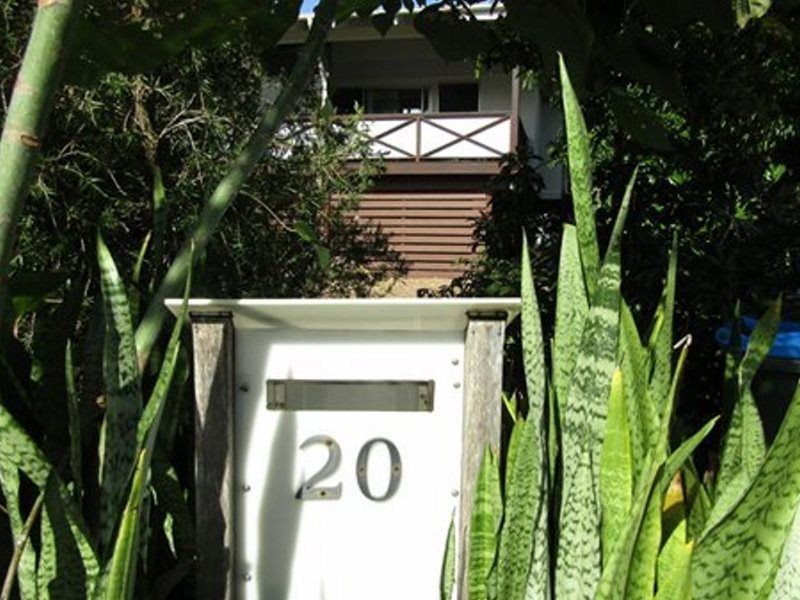 20 Southward Street, Mission Beach QLD 4852
