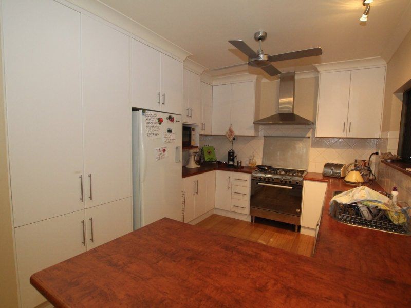 10 Wall Street, South Mission Beach QLD 4852