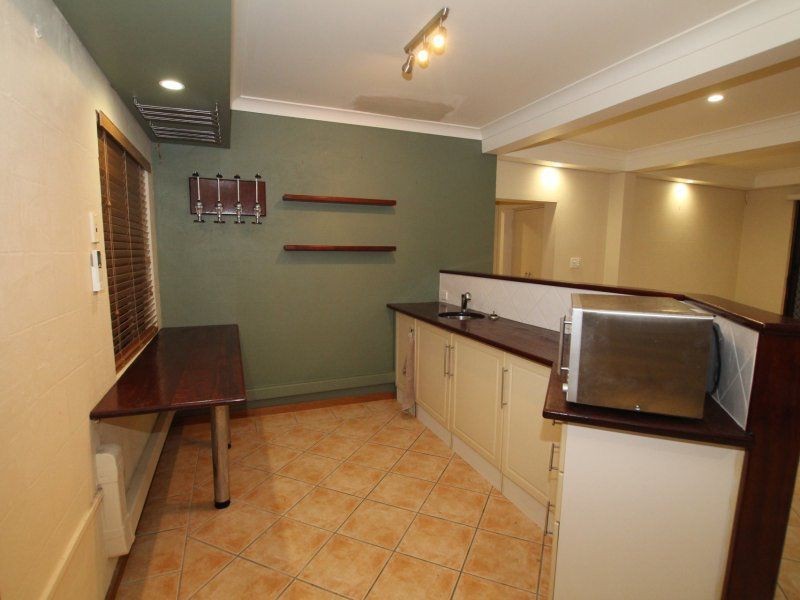 10 Wall Street, South Mission Beach QLD 4852