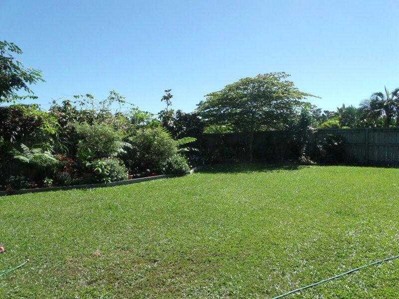 8 Spinnaker Street, South Mission Beach QLD 4852