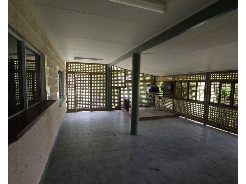 14 Hielscher Street, Tully QLD 4854