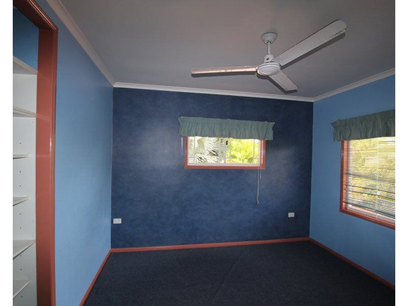 14 Hielscher Street, Tully QLD 4854