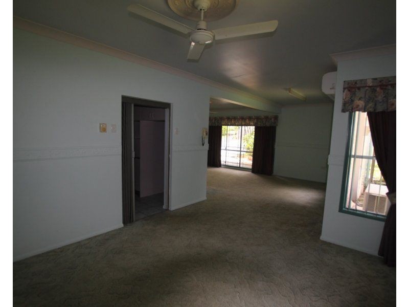 14 Hielscher Street, Tully QLD 4854