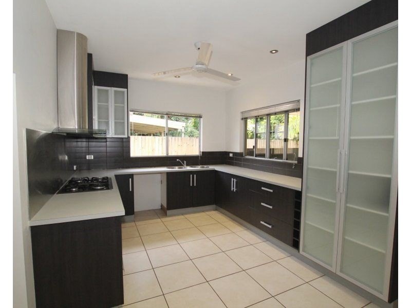 18 Pioneer Street, Bingil Bay QLD 4852