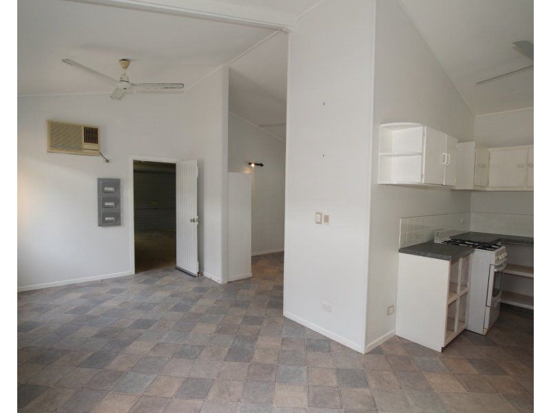 18 Pioneer Street, Bingil Bay QLD 4852