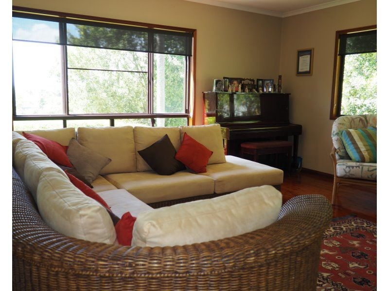 12 Admiralty Street, South Mission Beach QLD 4852