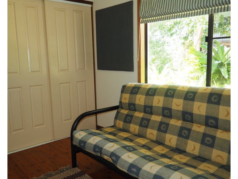 12 Admiralty Street, South Mission Beach QLD 4852