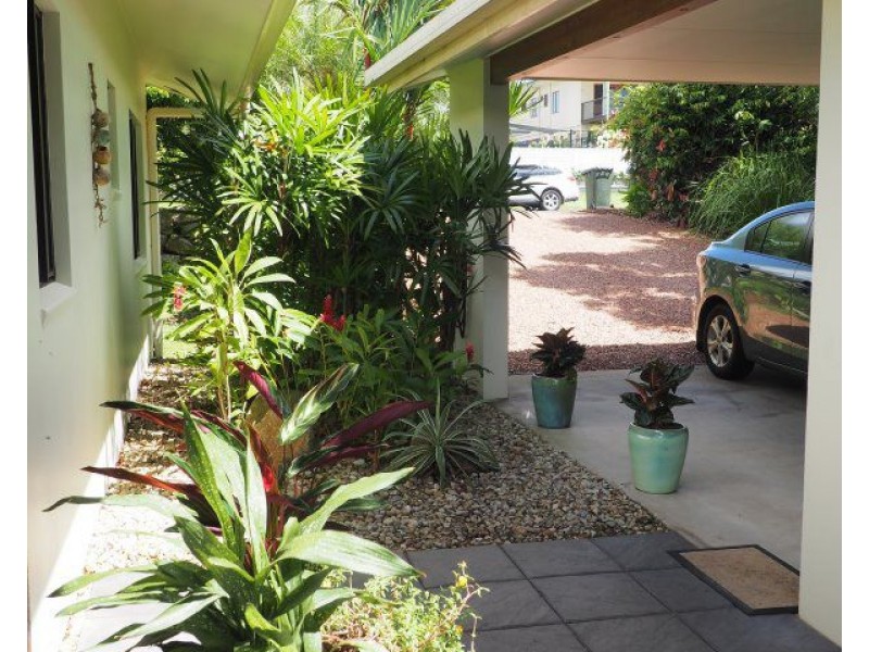 12 Admiralty Street, South Mission Beach QLD 4852