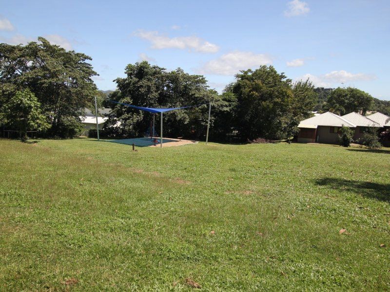 7 Riverside Terrace, South Mission Beach QLD 4852