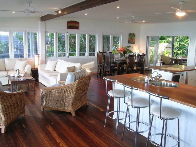 25 Mitchell Street, South Mission Beach QLD 4852